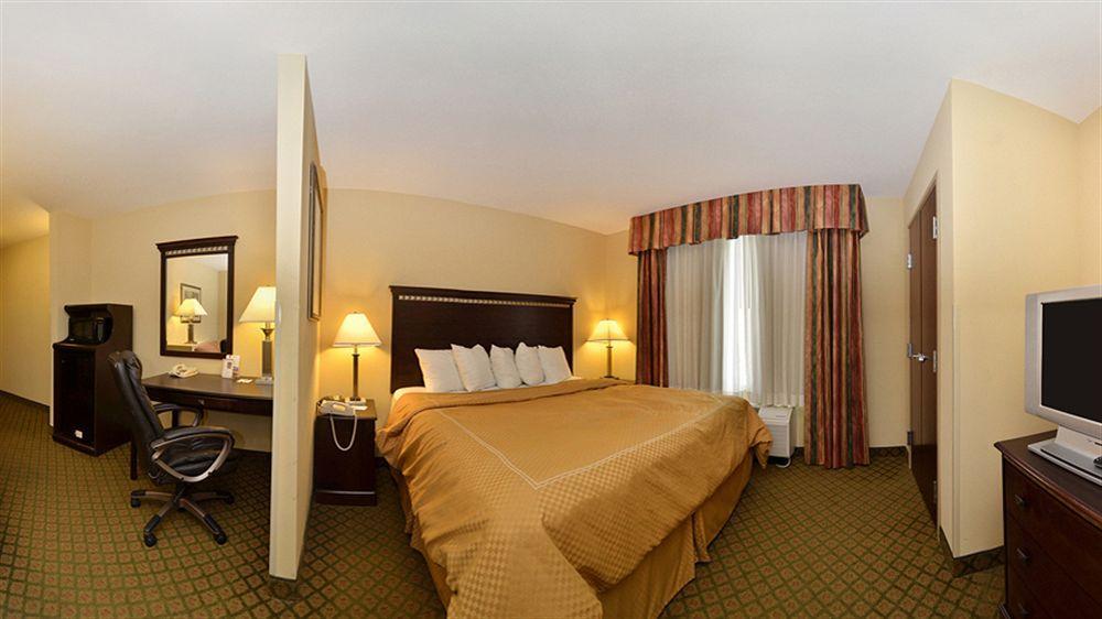Comfort Suites Tuscaloosa Near University Exterior photo