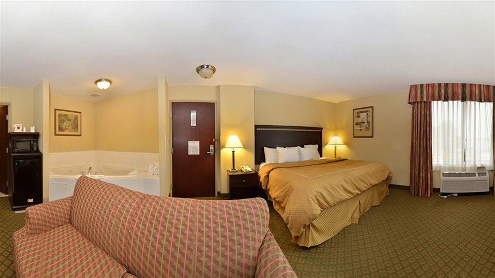 Comfort Suites Tuscaloosa Near University Exterior photo