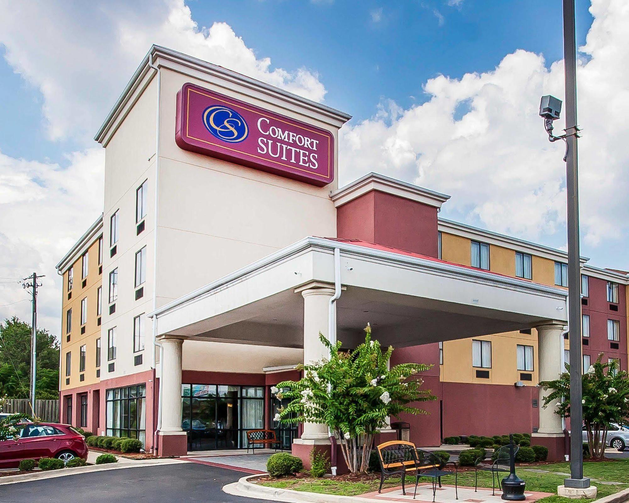 Comfort Suites Tuscaloosa Near University Exterior photo