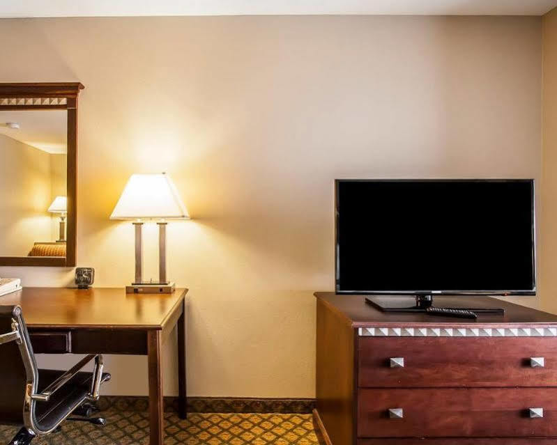 Comfort Suites Tuscaloosa Near University Exterior photo
