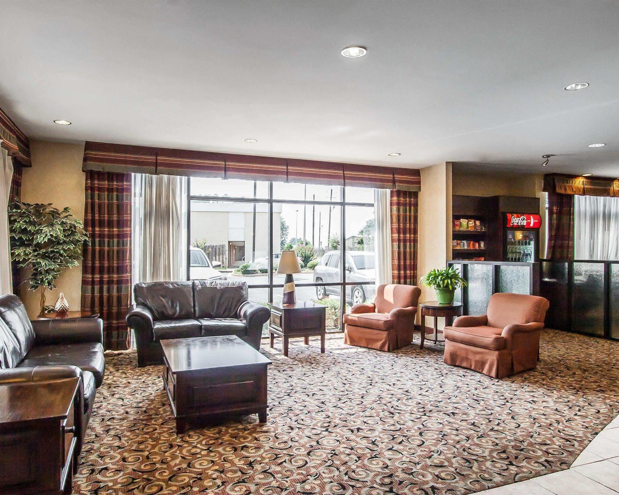 Comfort Suites Tuscaloosa Near University Exterior photo