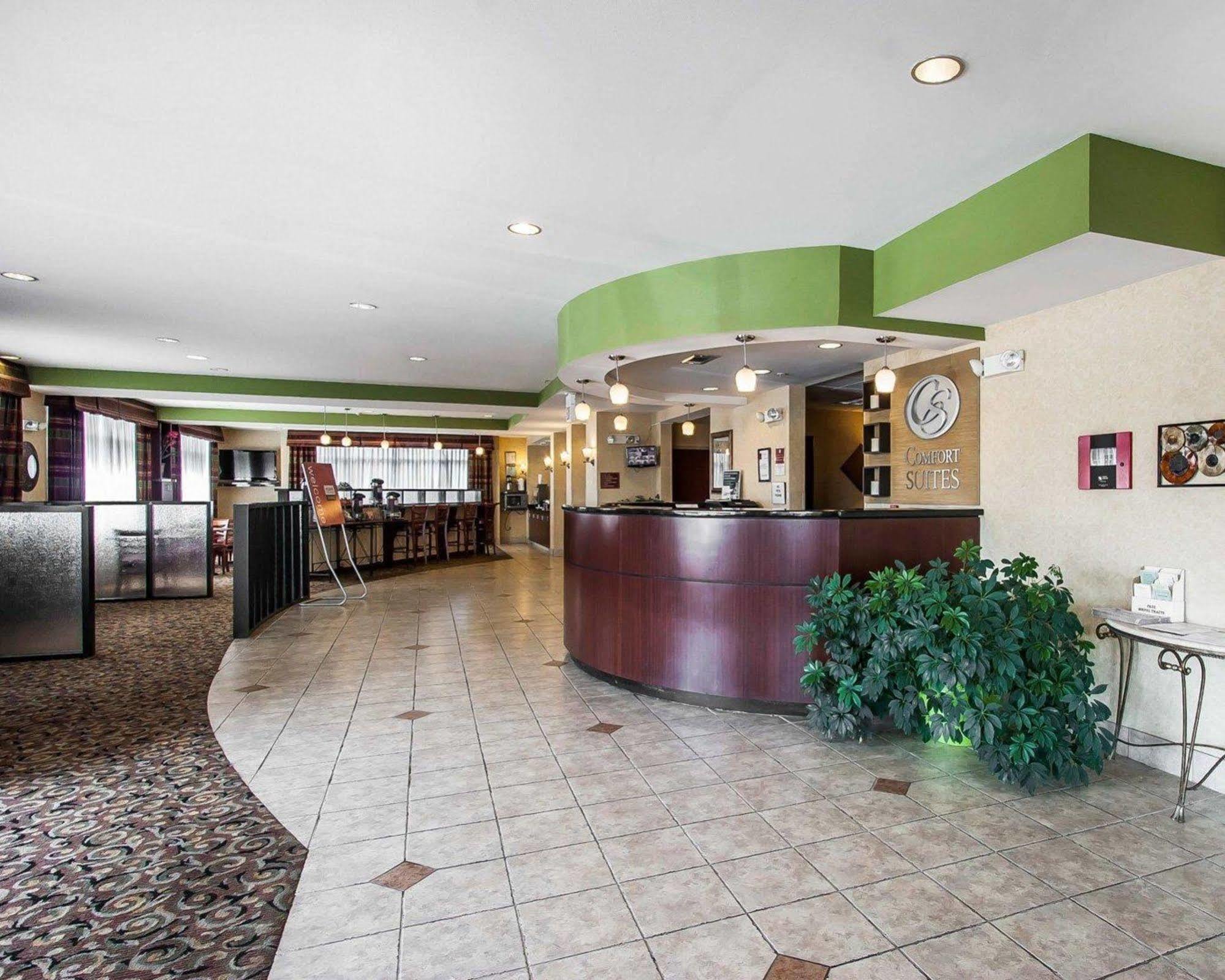 Comfort Suites Tuscaloosa Near University Exterior photo