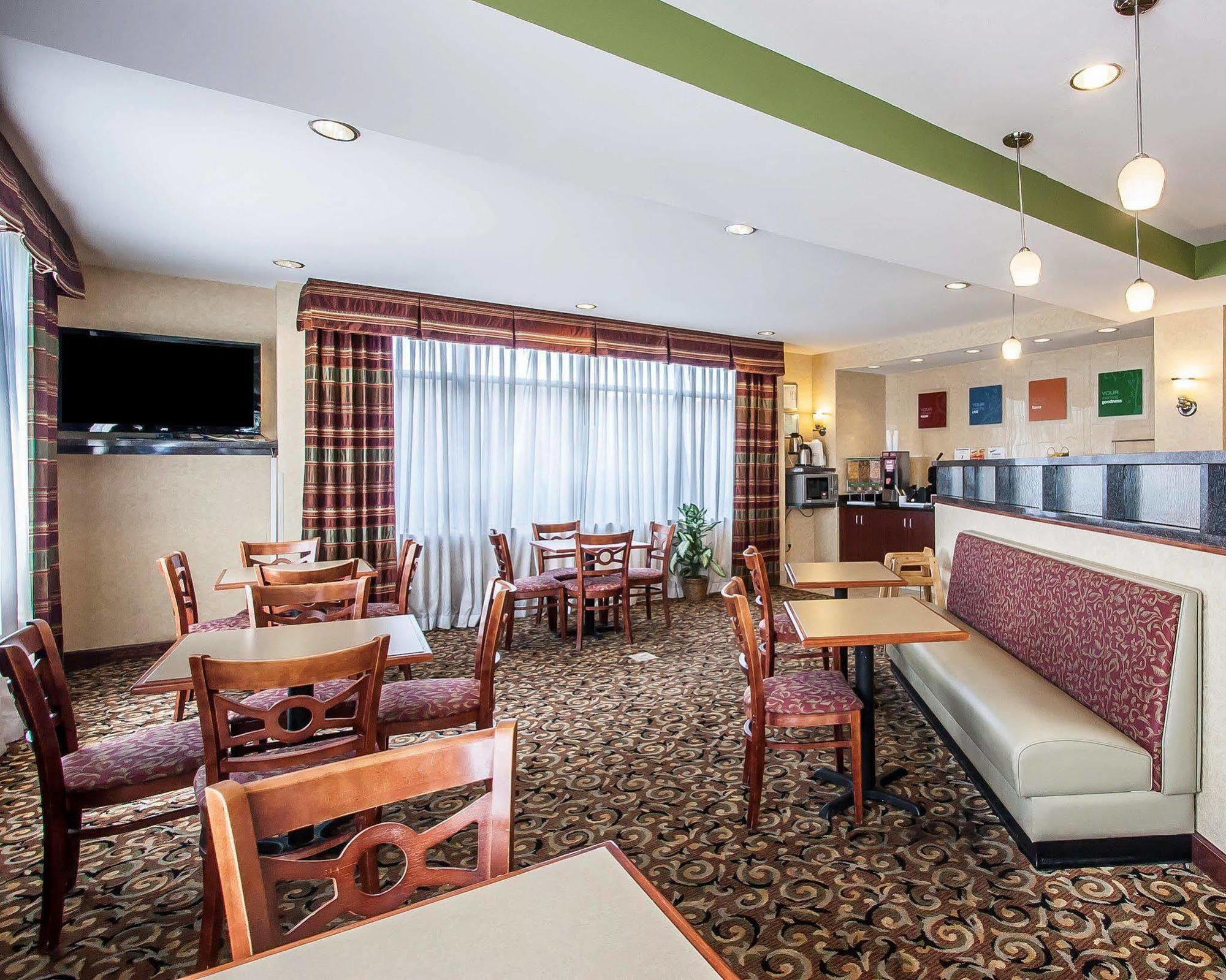 Comfort Suites Tuscaloosa Near University Exterior photo