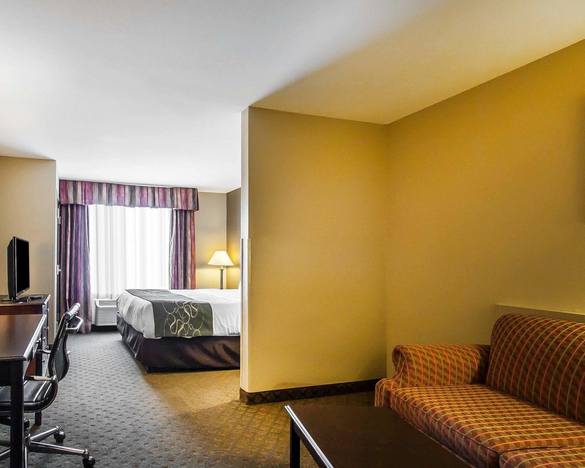 Comfort Suites Tuscaloosa Near University Exterior photo