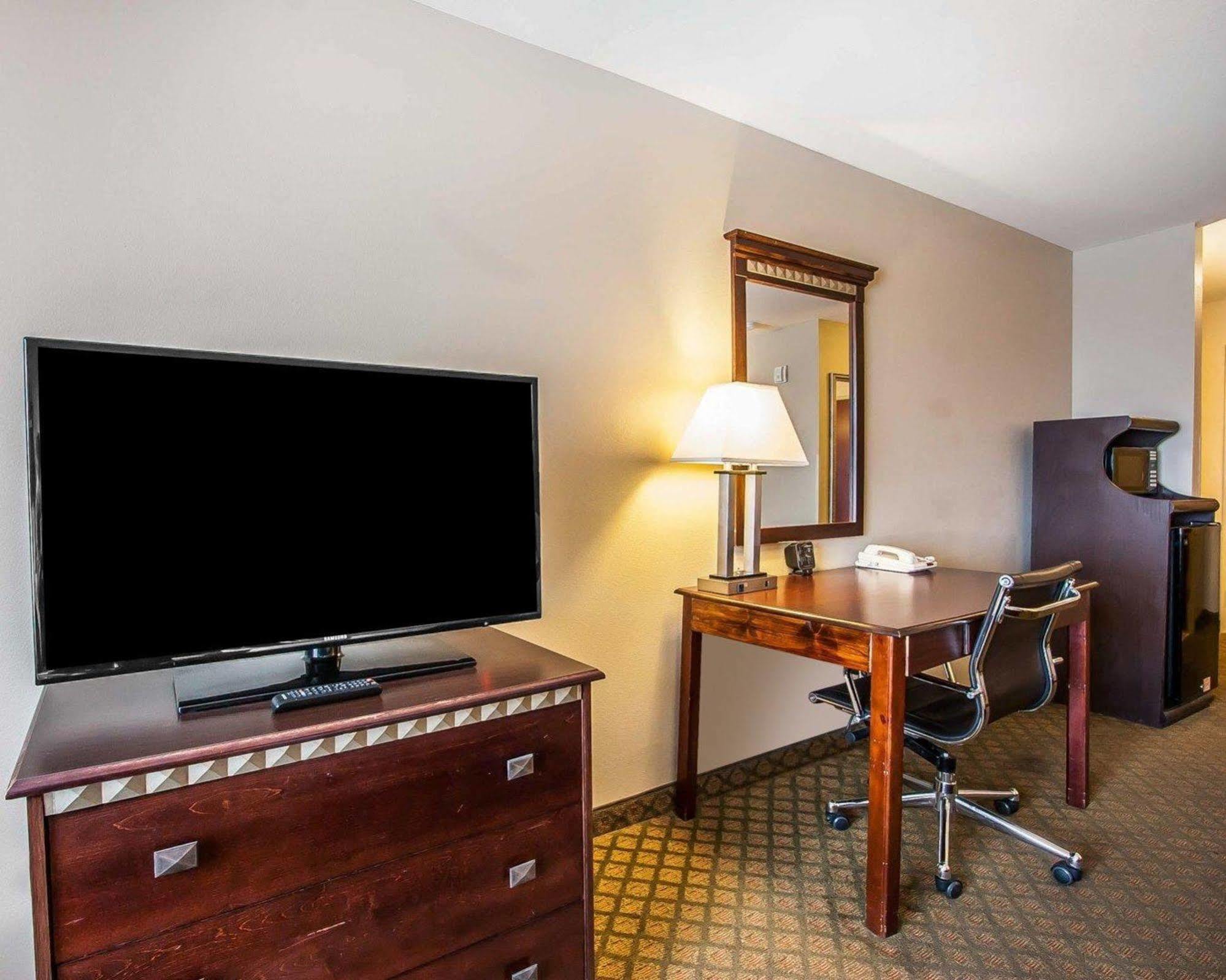 Comfort Suites Tuscaloosa Near University Exterior photo