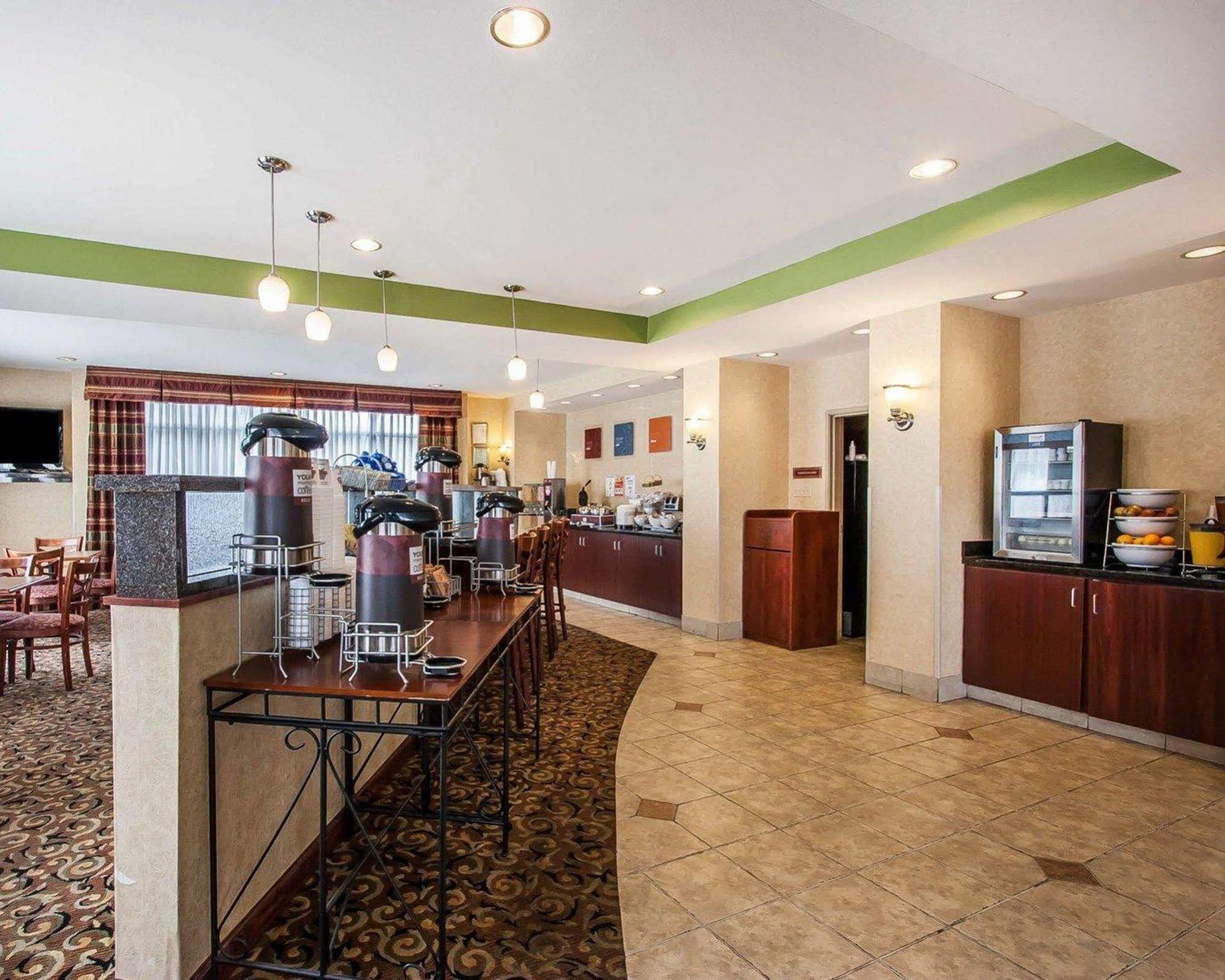 Comfort Suites Tuscaloosa Near University Exterior photo