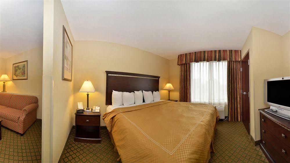 Comfort Suites Tuscaloosa Near University Exterior photo